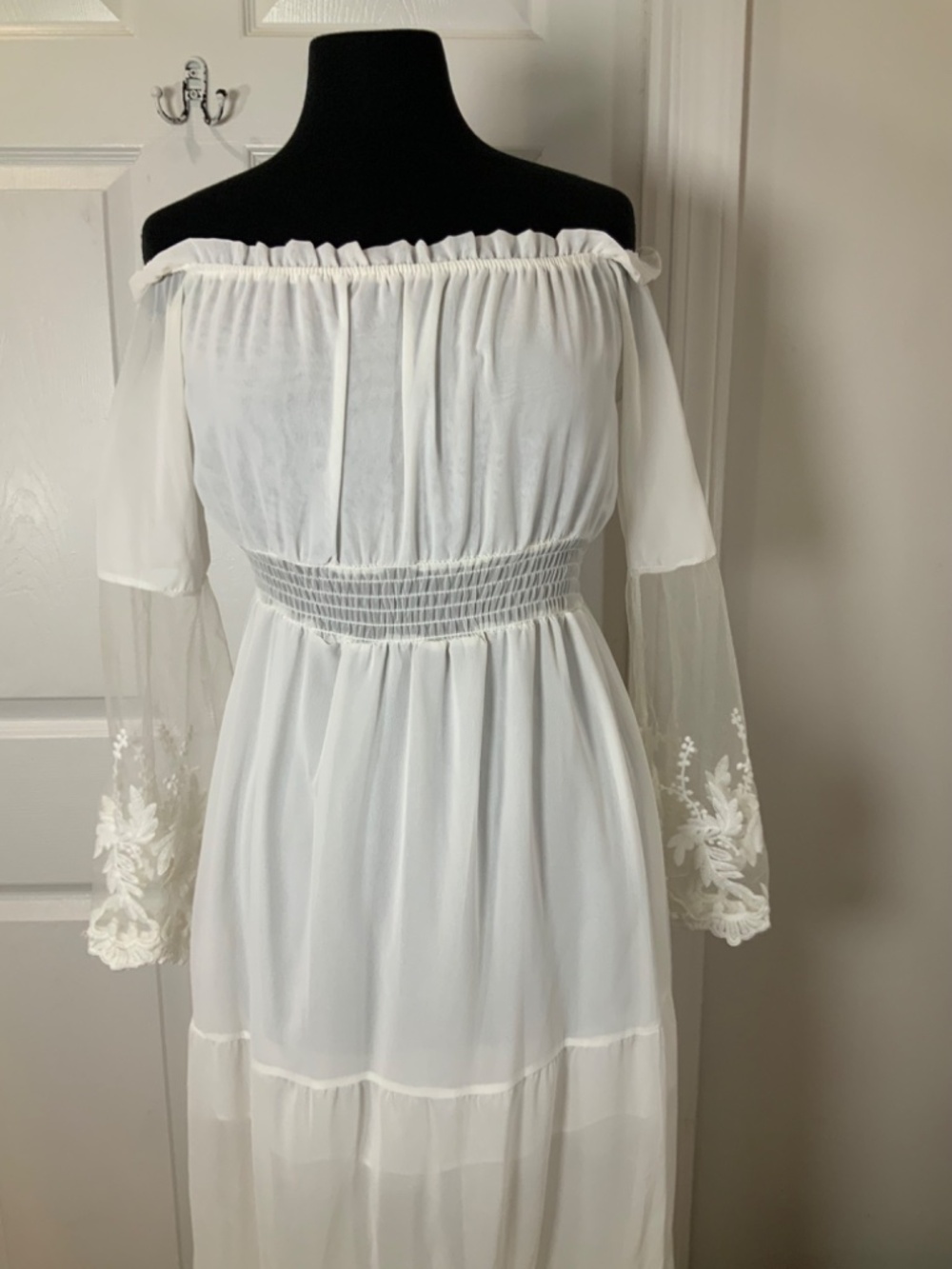 White Boho Lace Sleeve Off Shoulder Maxi Dress Romantic Cottagecore Size Large - Picture 3 of 10